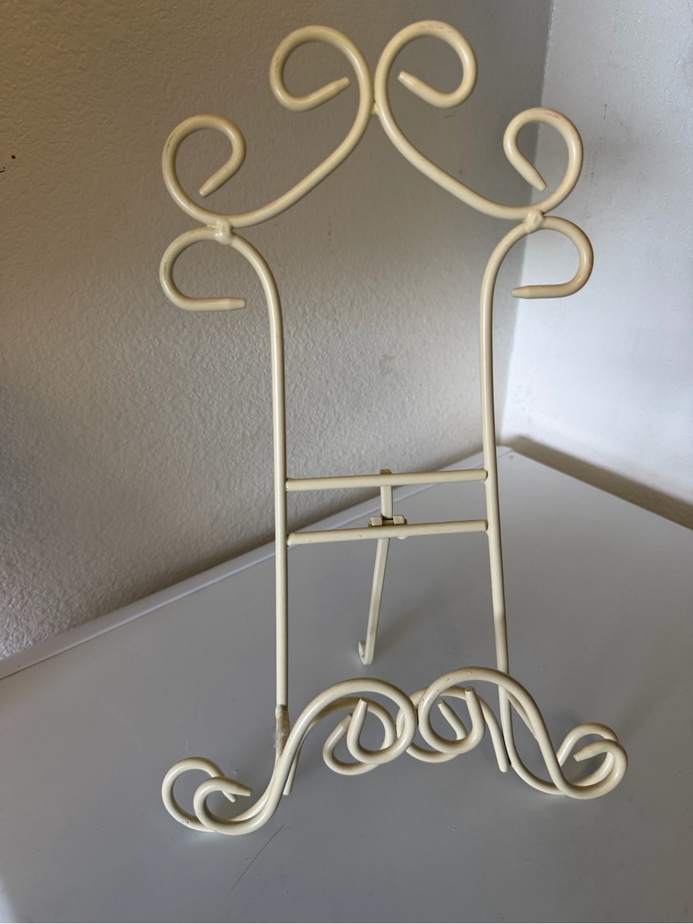 Cream Metal Scrollwork Wall/Display Easel - Decorative Home Accent
